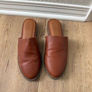 Universal Thread Brown Mules
